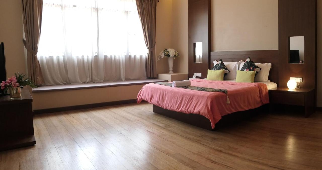 Amaris Villas George Town Ngoại thất bức ảnh